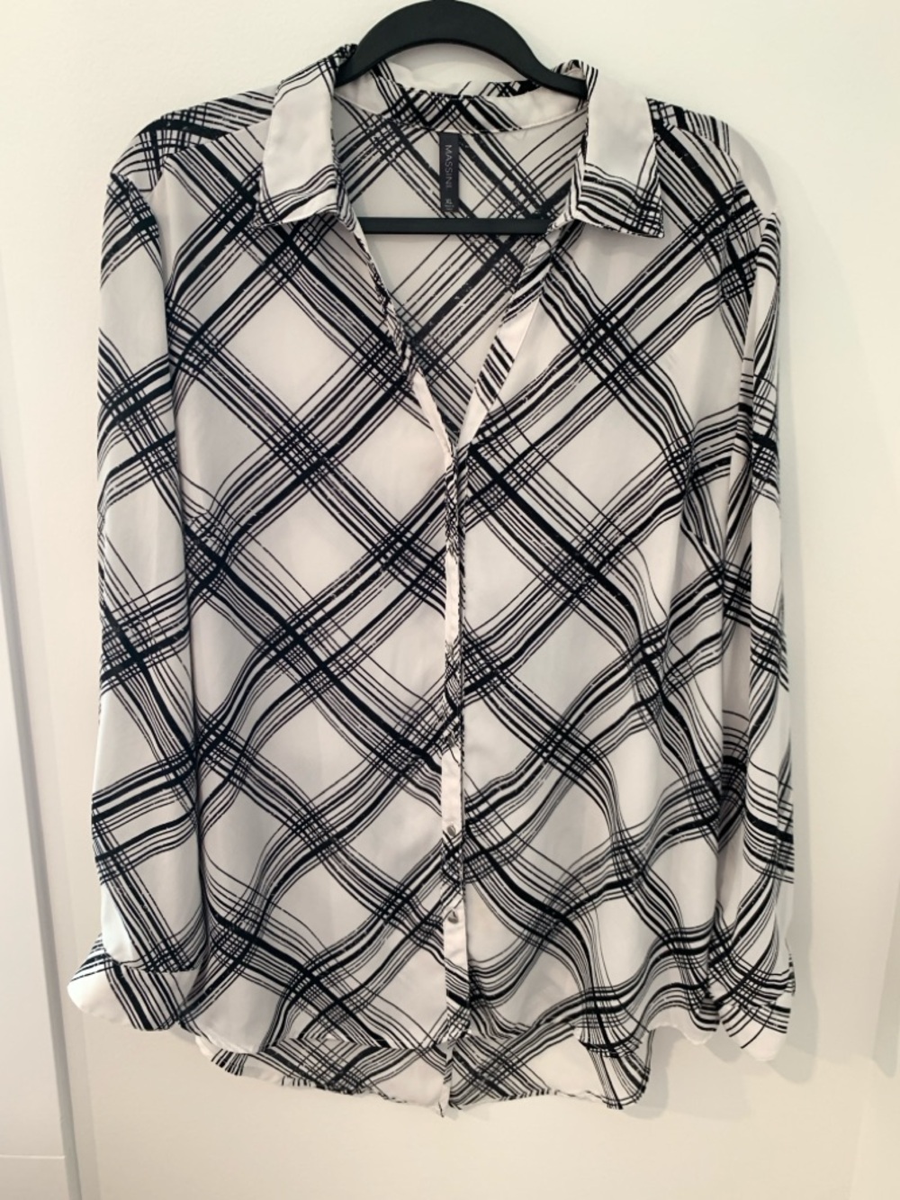Massini black and white pattern button down